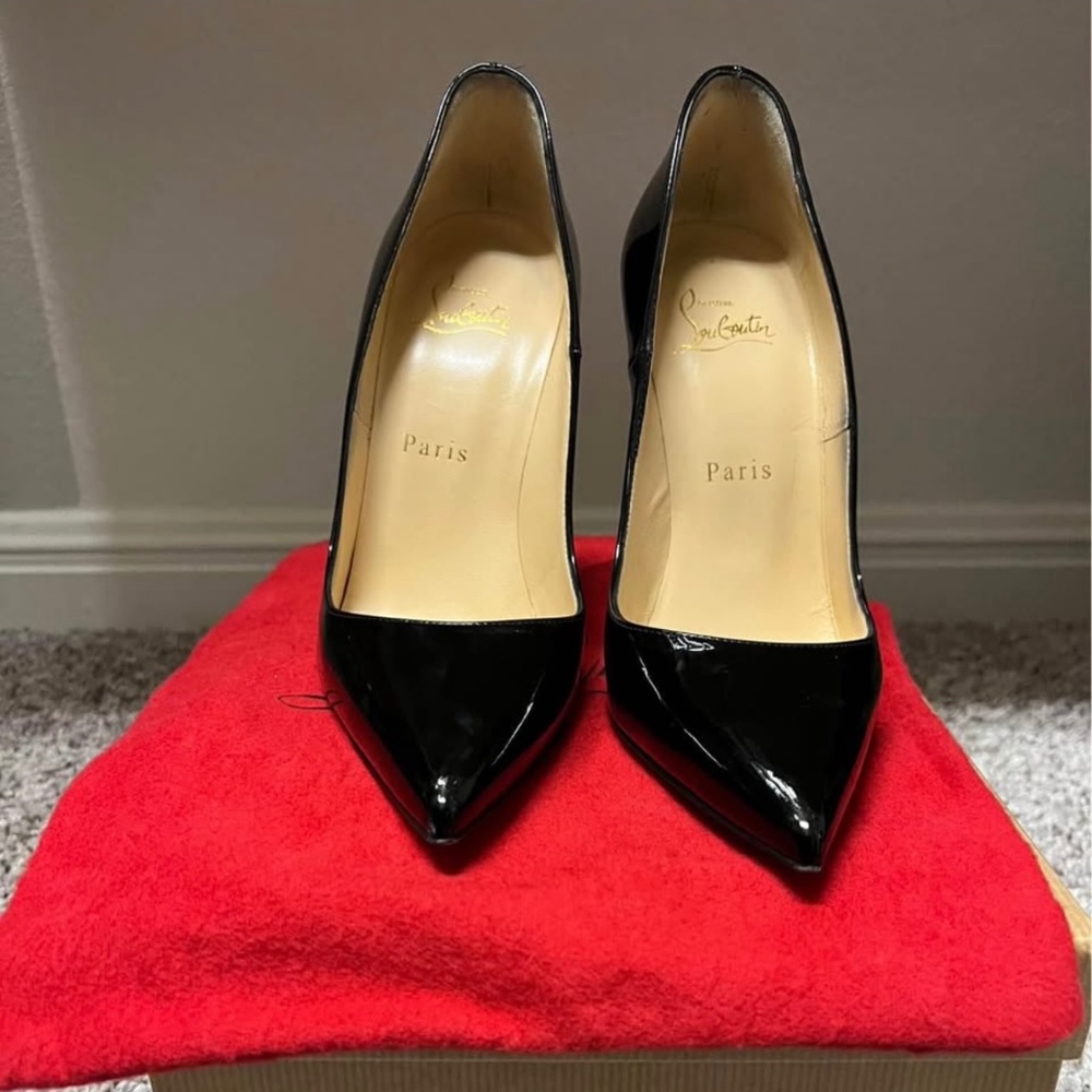Christian Louboutin So Kate 120